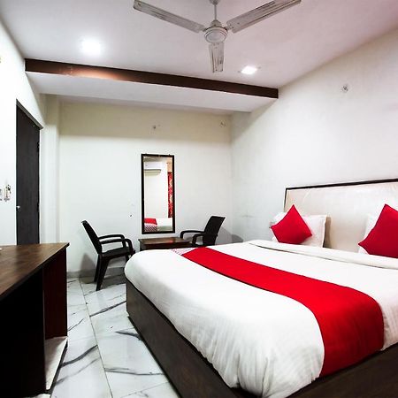 Oyo 44174 Hotel Mid Town Prime Harthala Exteriér fotografie