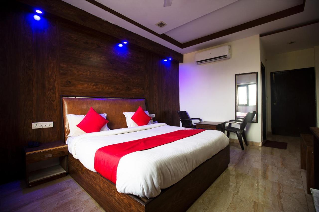 Oyo 44174 Hotel Mid Town Prime Harthala Exteriér fotografie