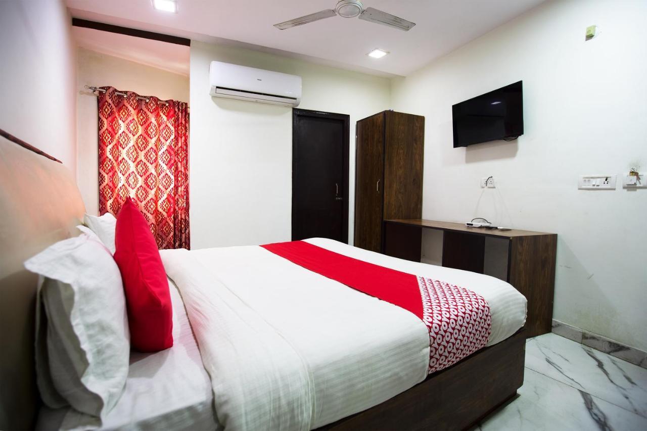 Oyo 44174 Hotel Mid Town Prime Harthala Exteriér fotografie